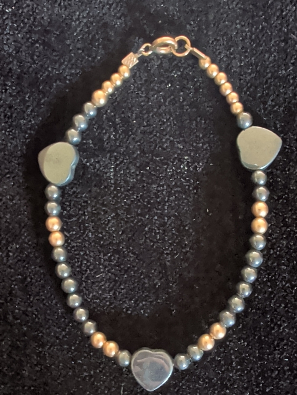 Two-Tone Heart Bracelet With Hematite And Gold Tone Accent Beads